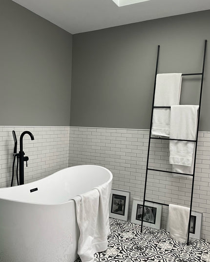 The Lynn Metal Ladder