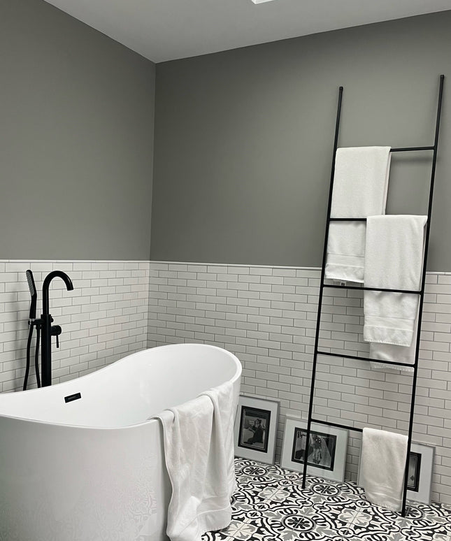 The Lynn Metal Ladder