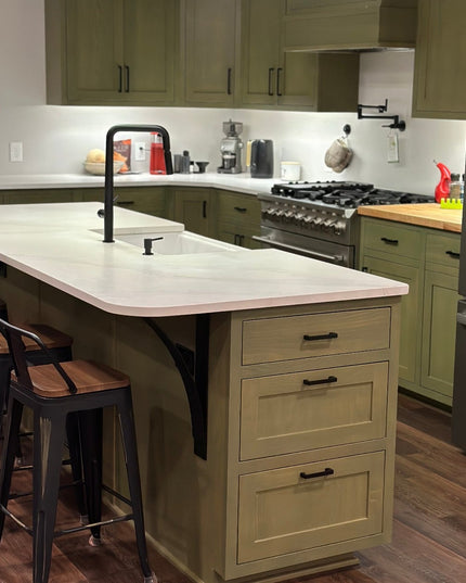 The DeOrdio Modern Industrial Countertop Bracket