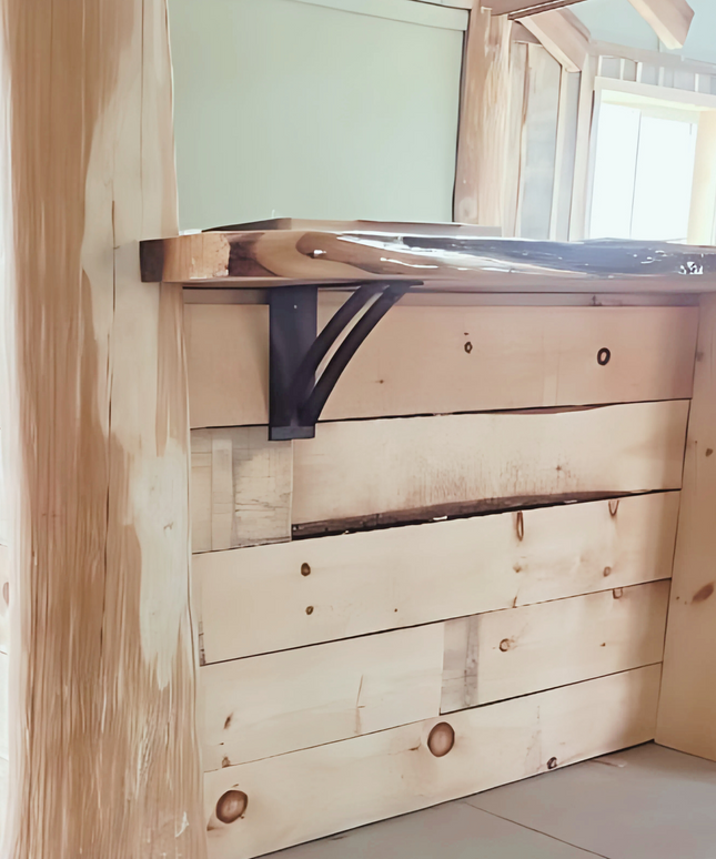 The Jamestown 4" Wide Shelf Bracket