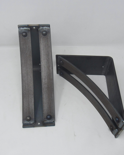 The Jamestown 4" Wide Shelf Bracket