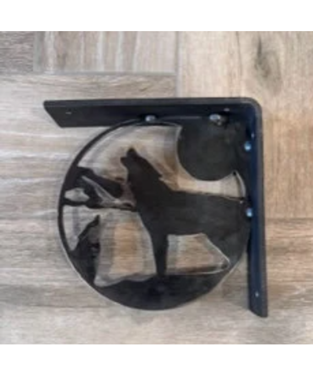 Wolf-Inspired Metal Shelf Bracket - Artisanal Handcrafted Decorative Support