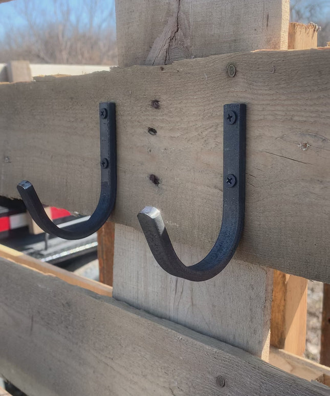 The Kenny 1/2" Wide Metal Wall Hooks